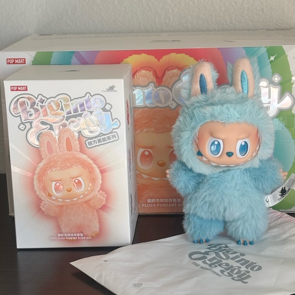 Pick 1 THE MONSTERS Big into Energy Series- Vinyl Plush Pendant Confirmed Labubu - Picture 2 of 8